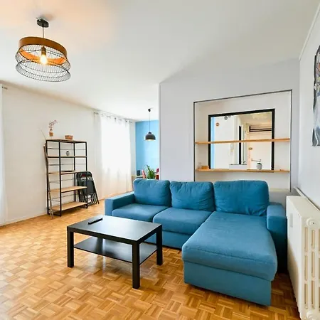 Apartment Le Bel Ecrin - Spacieux, Confortable & Equipe Cholet