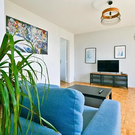 Le Bel Ecrin - Spacieux, Confortable & Equipe Apartment